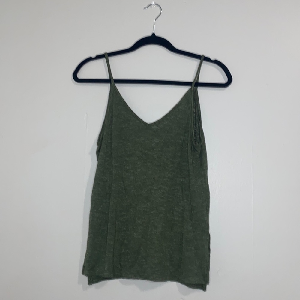 🎈Adorable Army green sheer top! - Picture 2 of 6